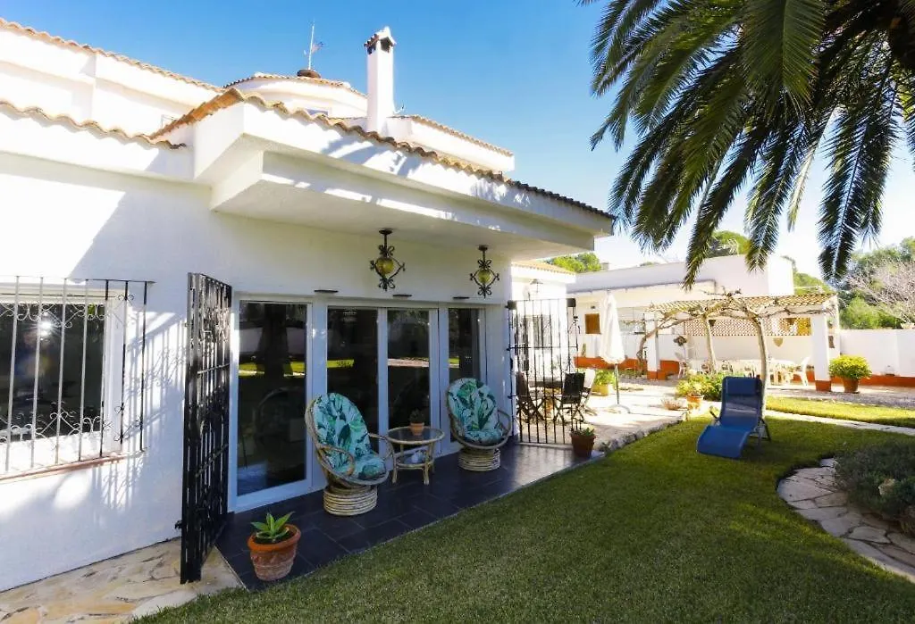 Villa Dea - Home Away From Home - Families Only Salou Spain